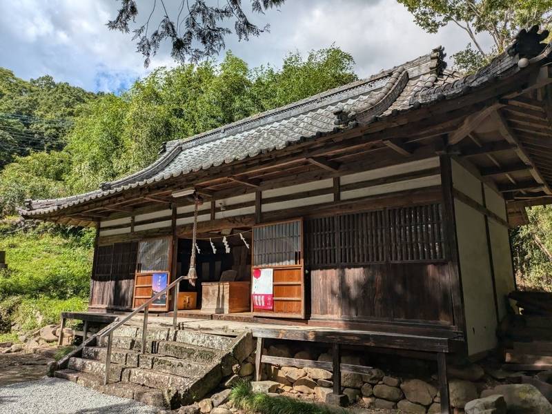 十五所神社,山梨県北杜市須玉町江草１１２７５