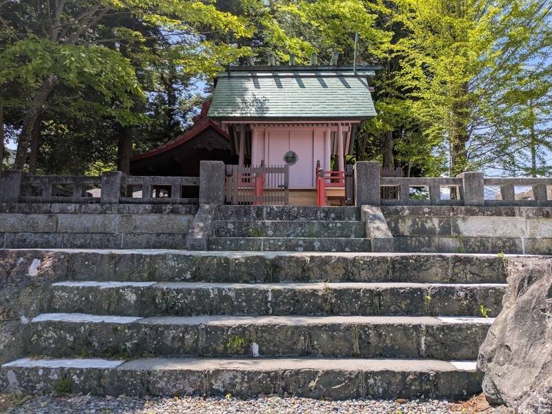 大明見護國神社,山梨県富士吉田市大明見2丁目