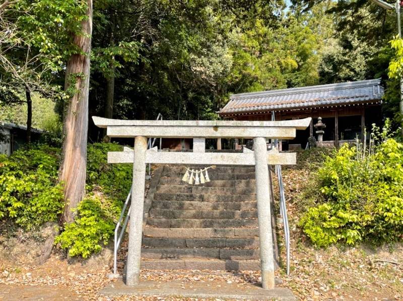 御鉾神社,岐阜県山県市伊佐美４８２