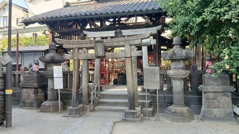 被官稲荷神社,東京都台東区浅草2丁目31-16