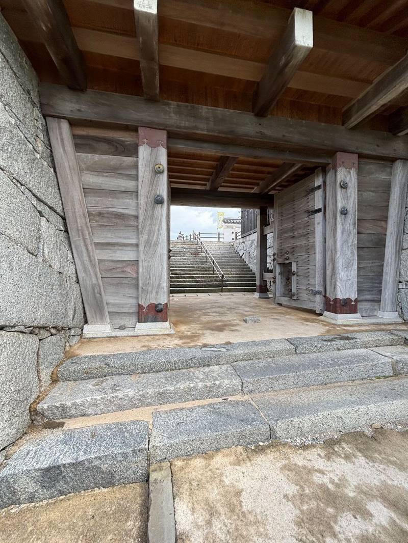 唐津城 (舞鶴城),佐賀県唐津市東城内8-1