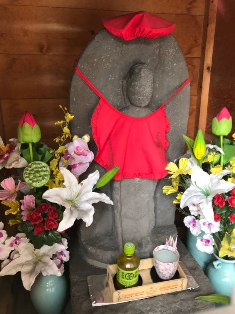 乳出地蔵尊,神奈川県川崎市川崎区殿町1-4-8