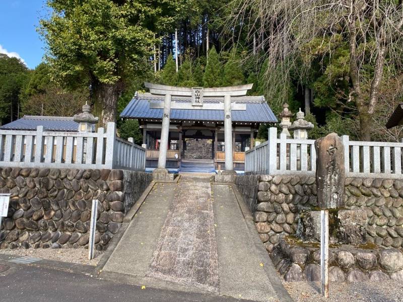 白山神社  (郡上市美並町白山1438),岐阜県郡上市美並町白山１４３８−１−１