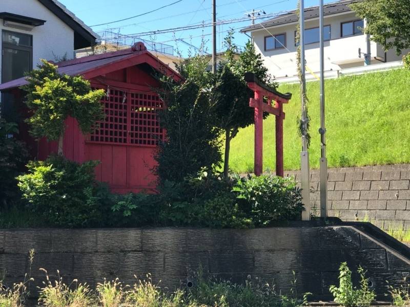 稲荷神社    (成瀬四丁目),東京都町田市成瀬4-6-15