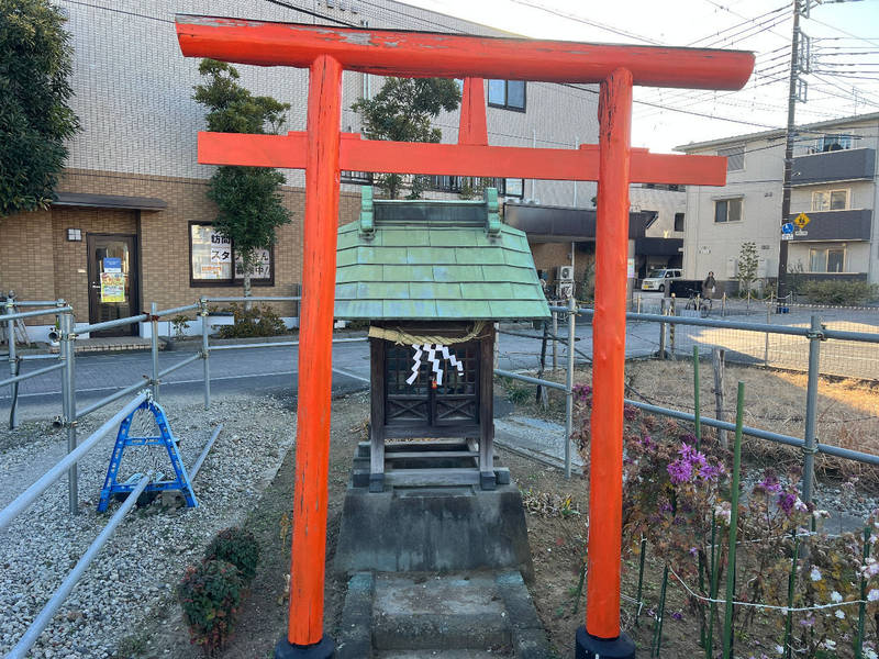 神社  (神明),埼玉県草加市神明１丁目３−８