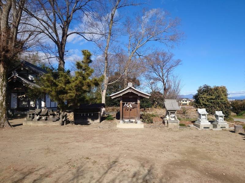 丹生神社,埼玉県児玉郡上里町勅使河原１３６８番地