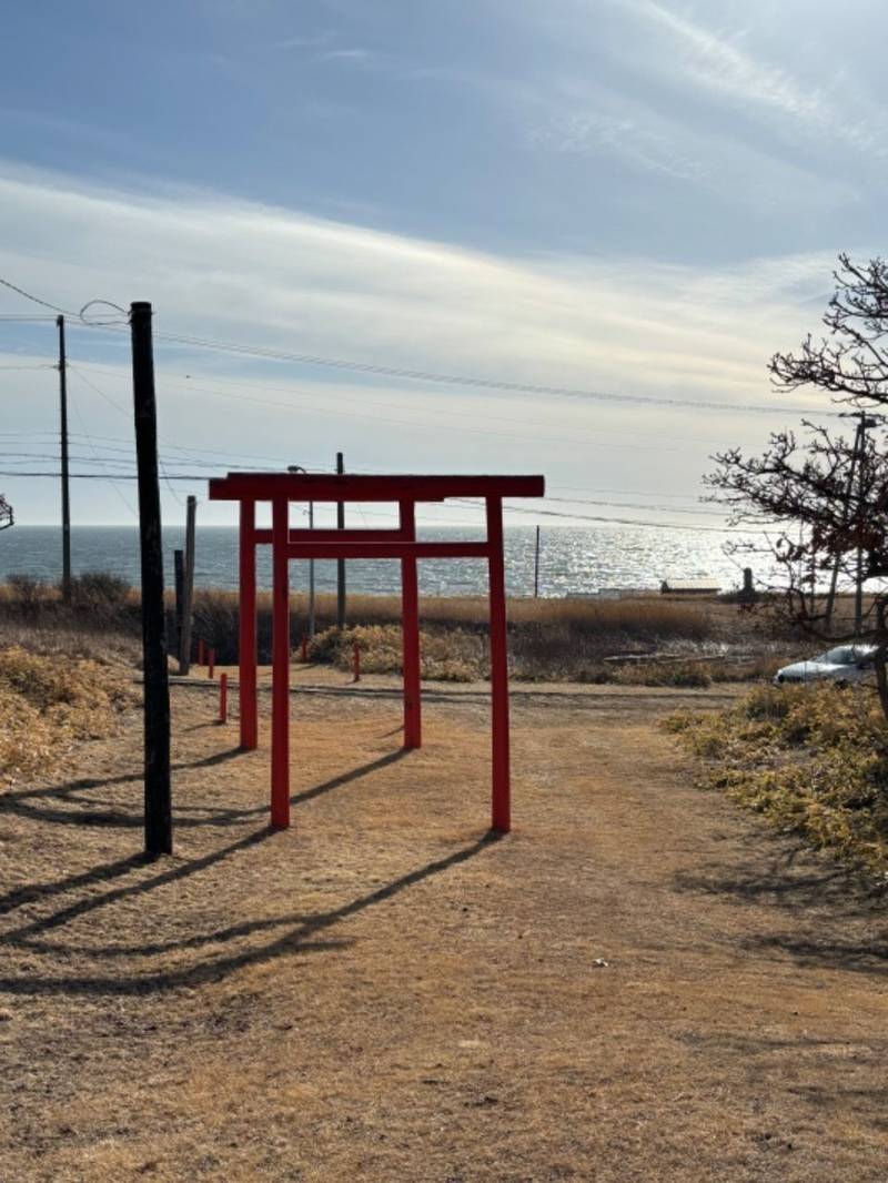 歌露稲荷神社,北海道幌泉郡えりも町字東洋70番地
