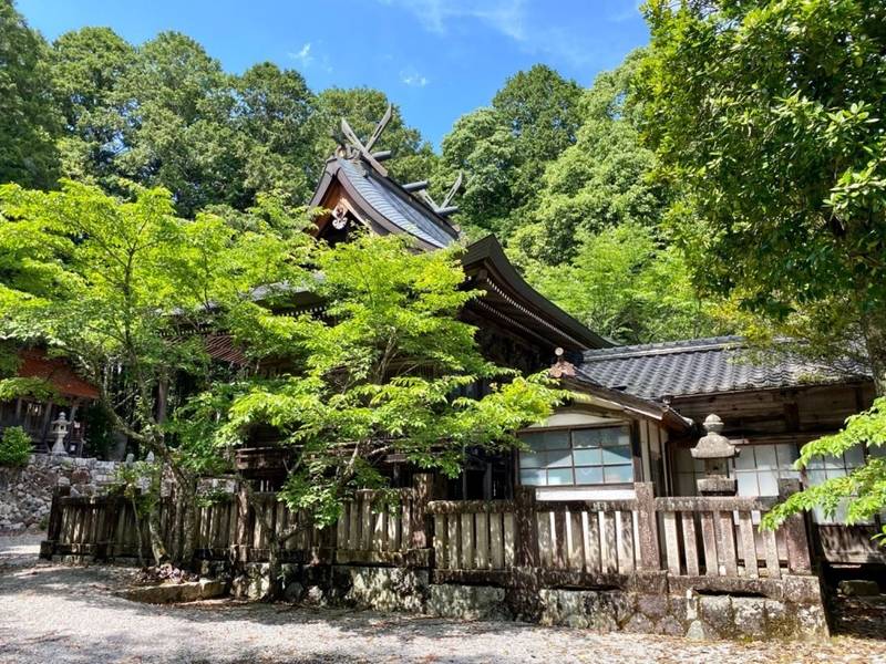 鈴岳神社,岡山県高梁市有漢町有漢２９５９