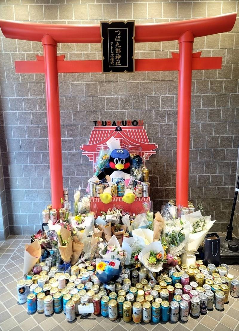 つば九郎神社,東京都新宿区信濃町34(アトレ信濃町2階)