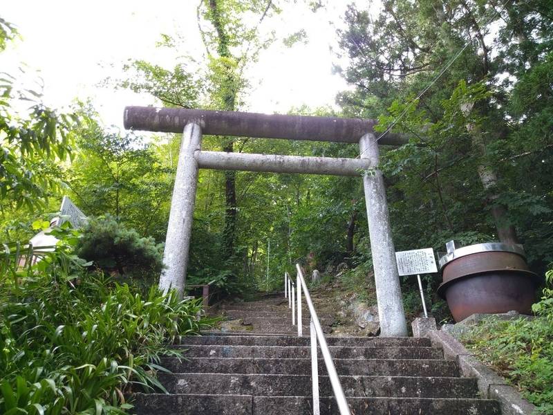 塩竈神社,福島県福島市大笹生字羽根山34