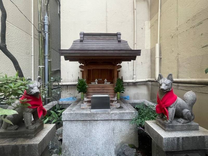 家内喜稲荷神社,東京都中央区日本橋室町4丁目2-12