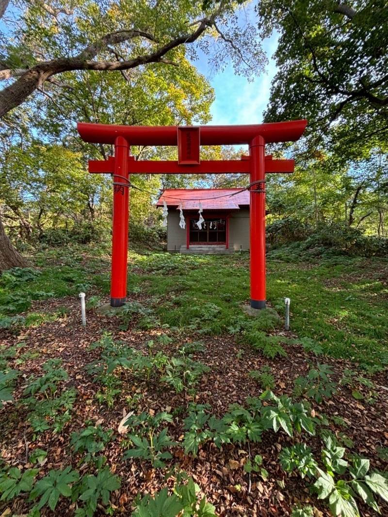 花歌稲荷神社,北海道久遠郡せたな町大成区花歌210番地