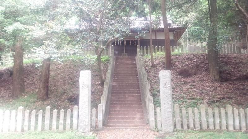 裸石神社,兵庫県神戸市垂水区神出町字天王山