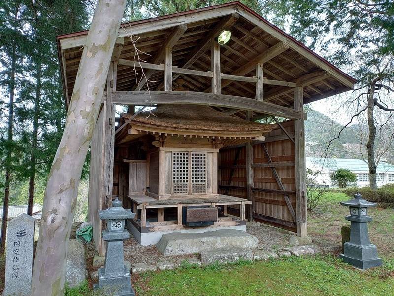 万石薬師堂    (朝日町万石),岐阜県高山市朝日町万石