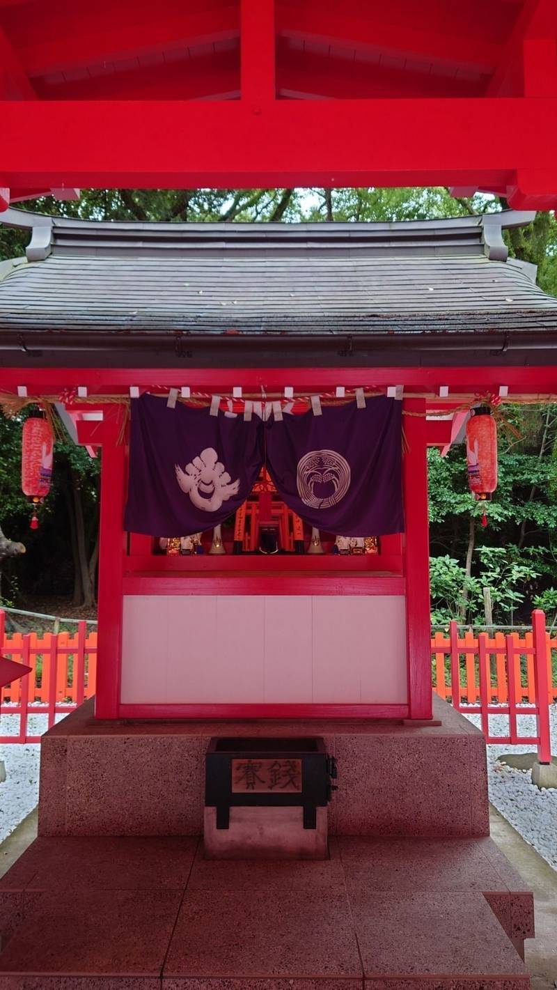 掘出稲荷神社,福岡県福岡市中央区六本松１丁目１−１