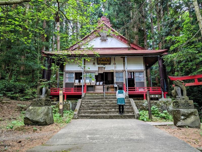 羽黒神社,青森県弘前市大字宮地字宮本３５０