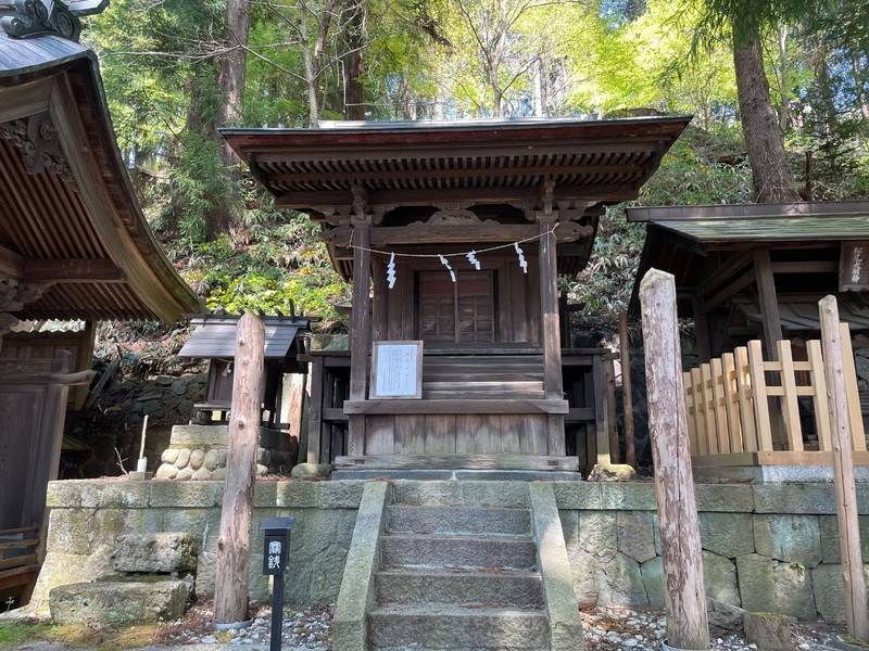 彌榮神社,長野県諏訪市茶臼山9556