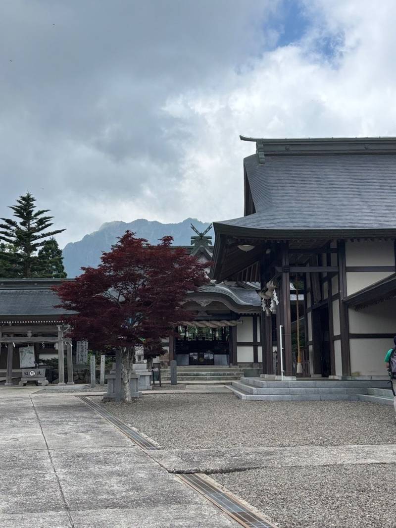 石鎚神社     (中宮 成就社),愛媛県西条市小松町石鎚４２２