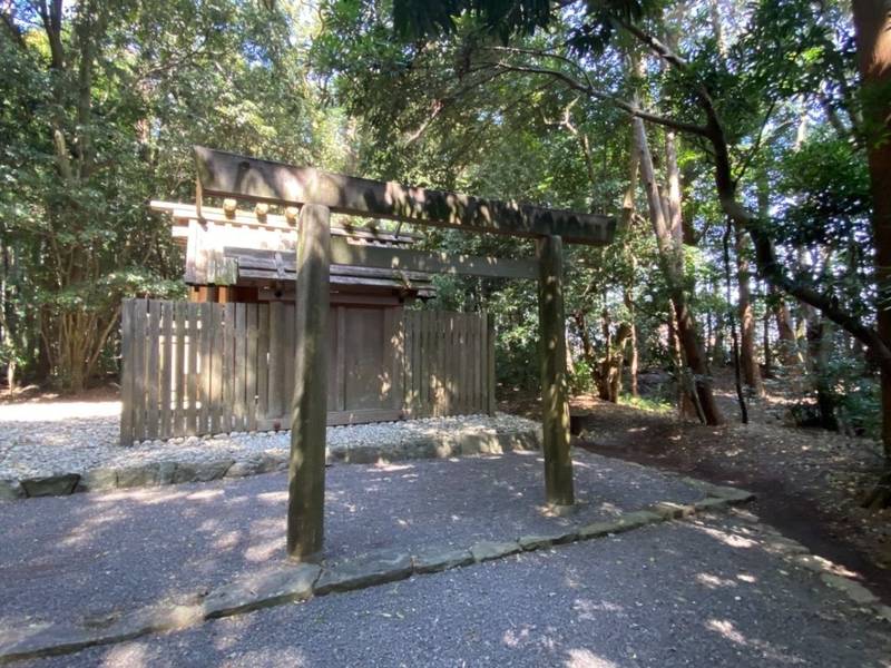 湯田神社,三重県伊勢市小俣町湯田字孤山983