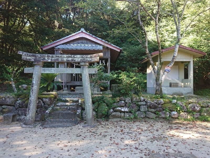 鶴ケ岡八幡神社,鹿児島県いちき串木野市大里7034