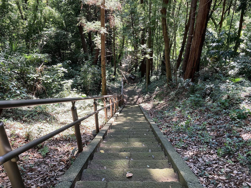 磯部勝坂石楯尾神社,神奈川県相模原市南区磯部2137