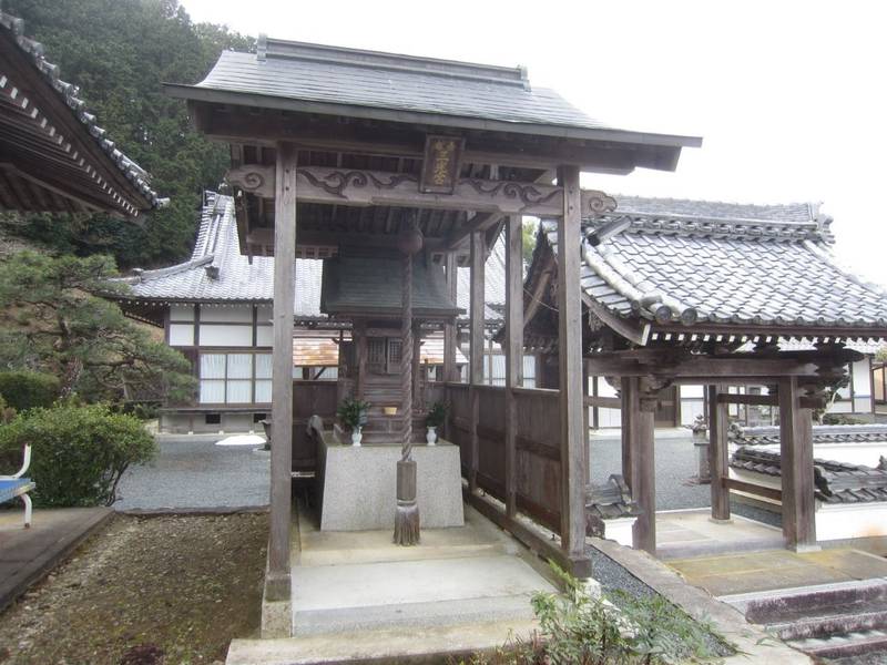 成願寺,兵庫県丹波市市島町下竹田３０４５-２