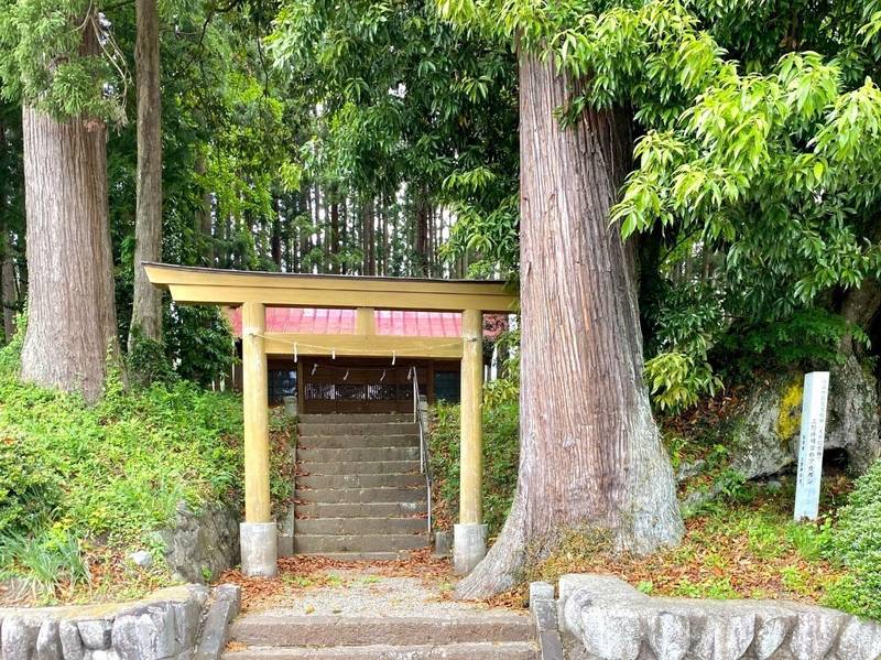神明宮  (小山町上野),静岡県駿東郡小山町上野１７８