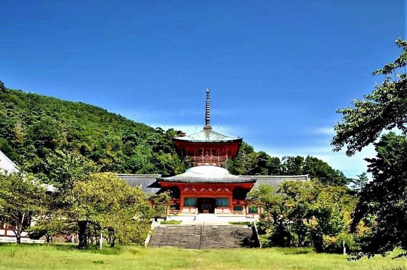 善光寺 長野市 長野県 の見どころ 雲上殿に納骨を By アゲハ Omairi おまいり