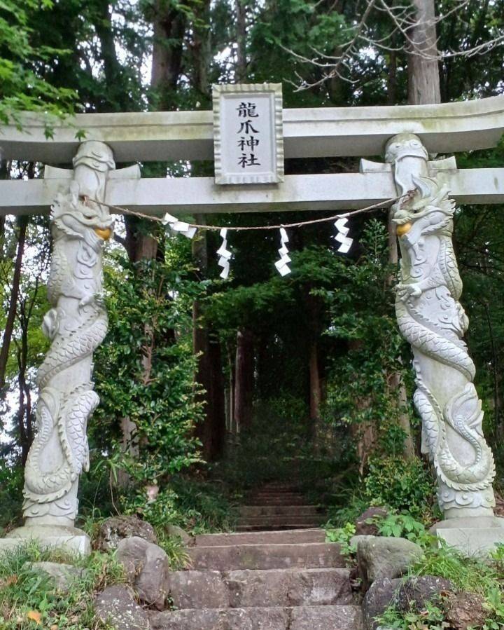 龍爪神社,静岡県御殿場市神場